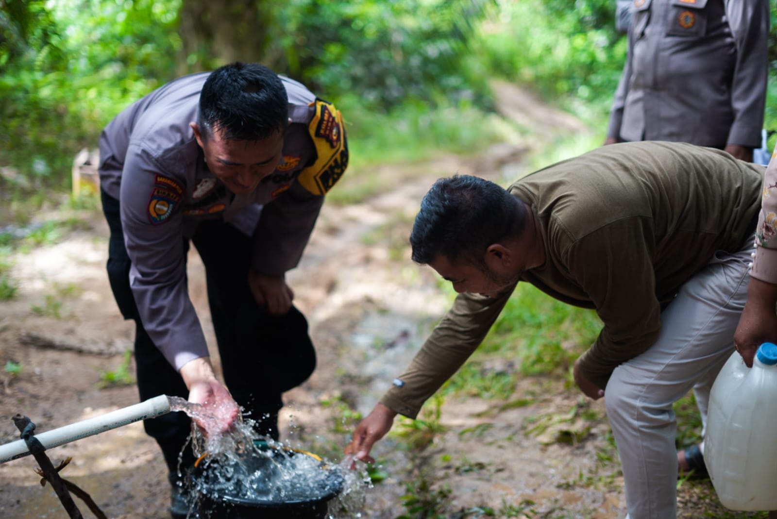 Polres Rokan Hulu Resmikan Sumur Bor untuk Warga Rambah Samo, Wujud Nyata Pengabdian Polri di HUT Bhayangkara ke-80