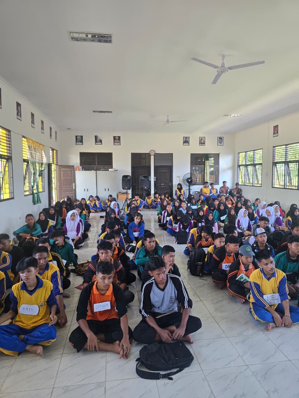 *Polsek Bonai Darussalam Edukasi Siswa Baru SMKN 1 Bonai Darussalam, Tanamkan Semangat Anti-Bullying dan Anti-Narkoba Sejak MPLS*